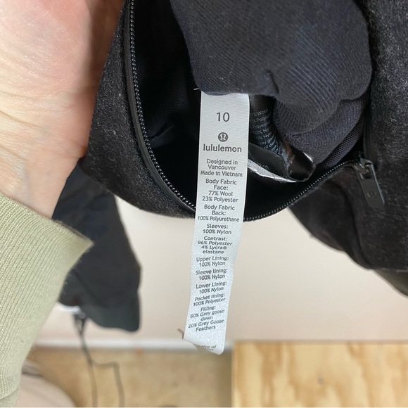 Lululemon Roam Far Wool Reversible Puffer Bomber Black/Heathered Black - Picture 11 of 15